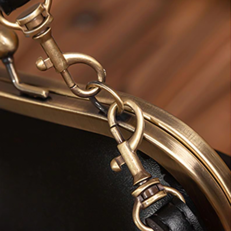 Vintage Læder Skuldertaske med Snaplukning