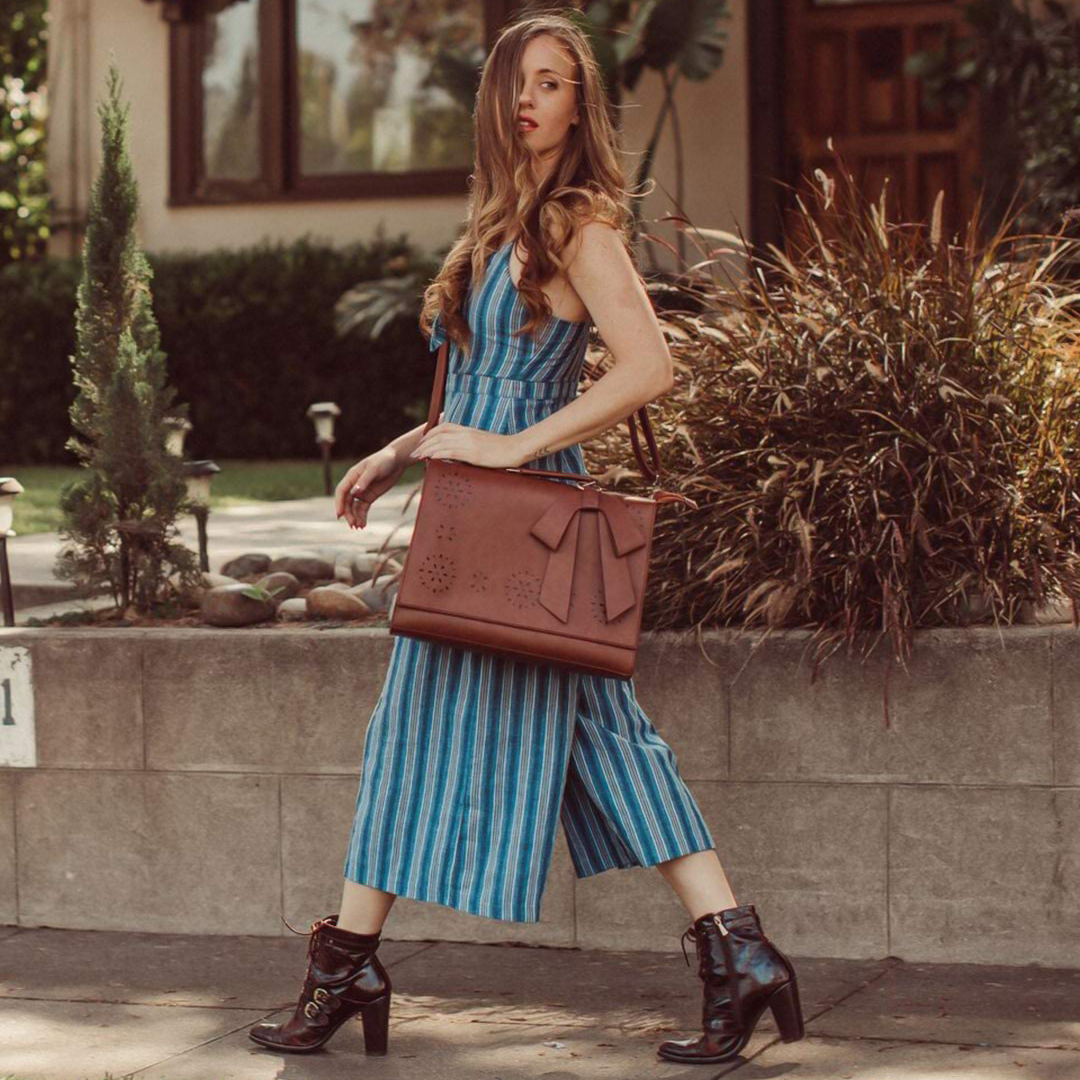 Lisa – Elegant Læder Håndtaske med Sløjfe