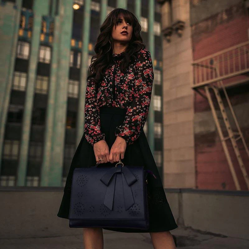 Lisa – Elegant Læder Håndtaske med Sløjfe