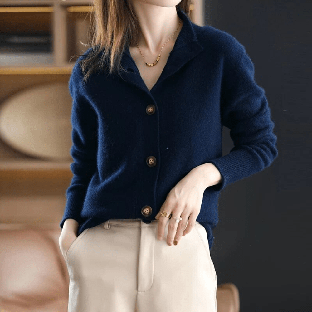 Elegant strikket cardigan med knapper til kvinder
